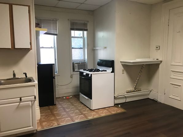 14 Monument Sq APT 2