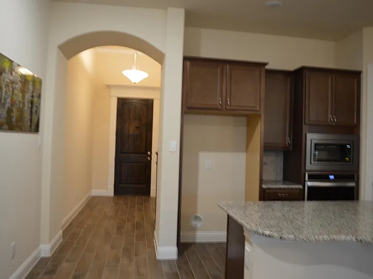 127 Iris Dr — Photo 16