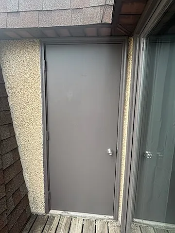 1902 Canterbury Dr #7 — Photo 12