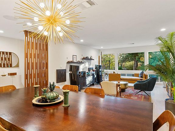 4th image of 3302 Cherry Tree Cir