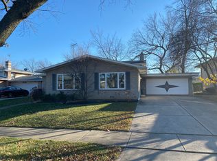 7927 Davis St, Morton Grove, IL 60053