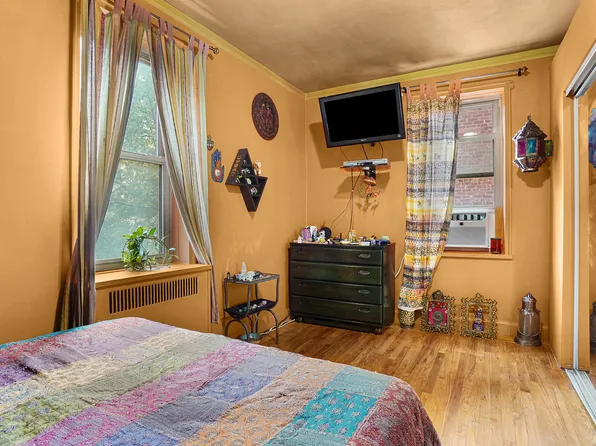 2190 Boston Road image 8 of 15