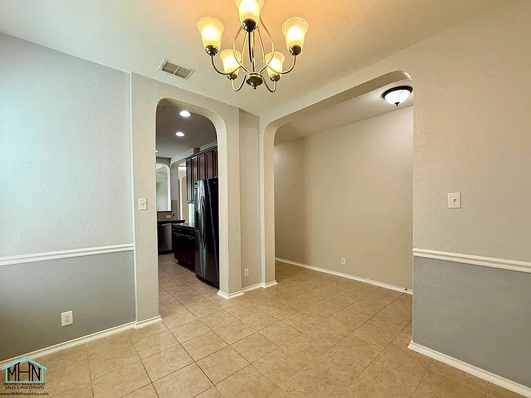 13714 Altamirano — Photo 5
