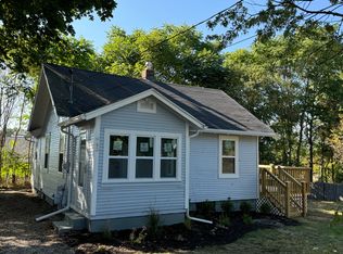 943 Benjamin Ave NE, Grand Rapids, MI 49503