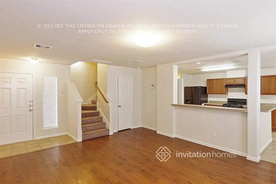 8639 Chaletford Dr Houston, TX 77044 — Photo 3