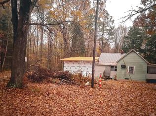 3796 Cut Bank Rd, Warfield, VA 23889