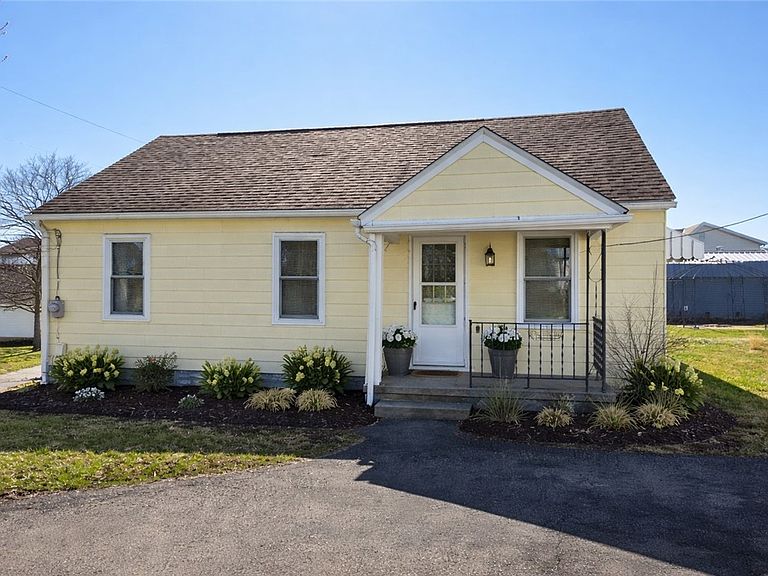 Listing photo 4