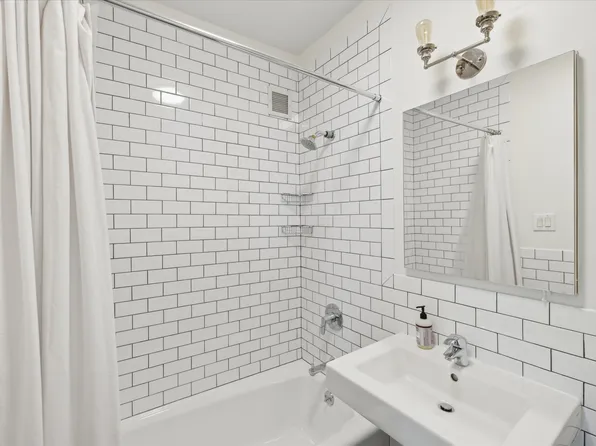 264 Water Street image 9 of 9