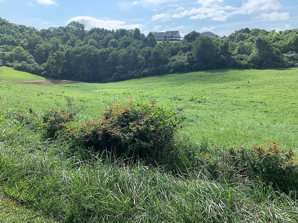 2nd image of Old Farm Rd #12
