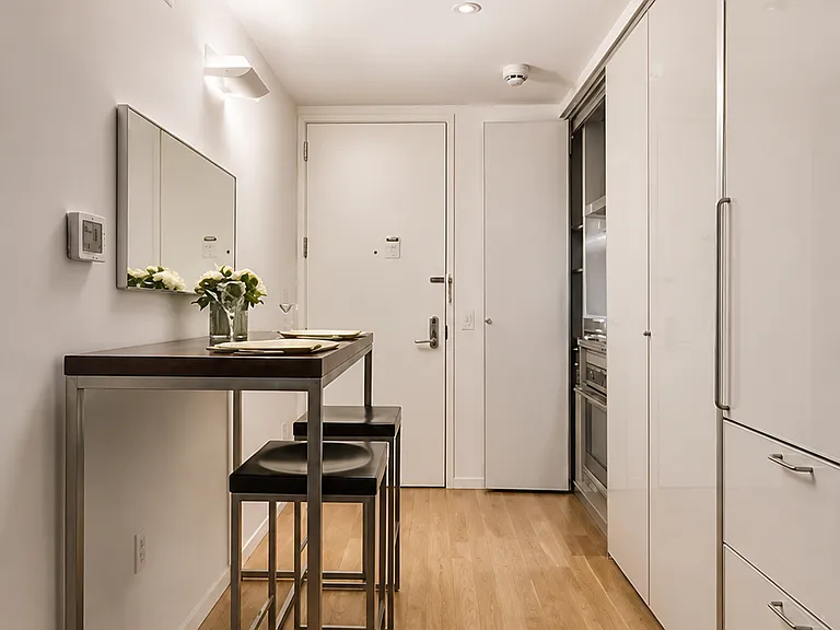 18 W 48th St #4C — Photo 6