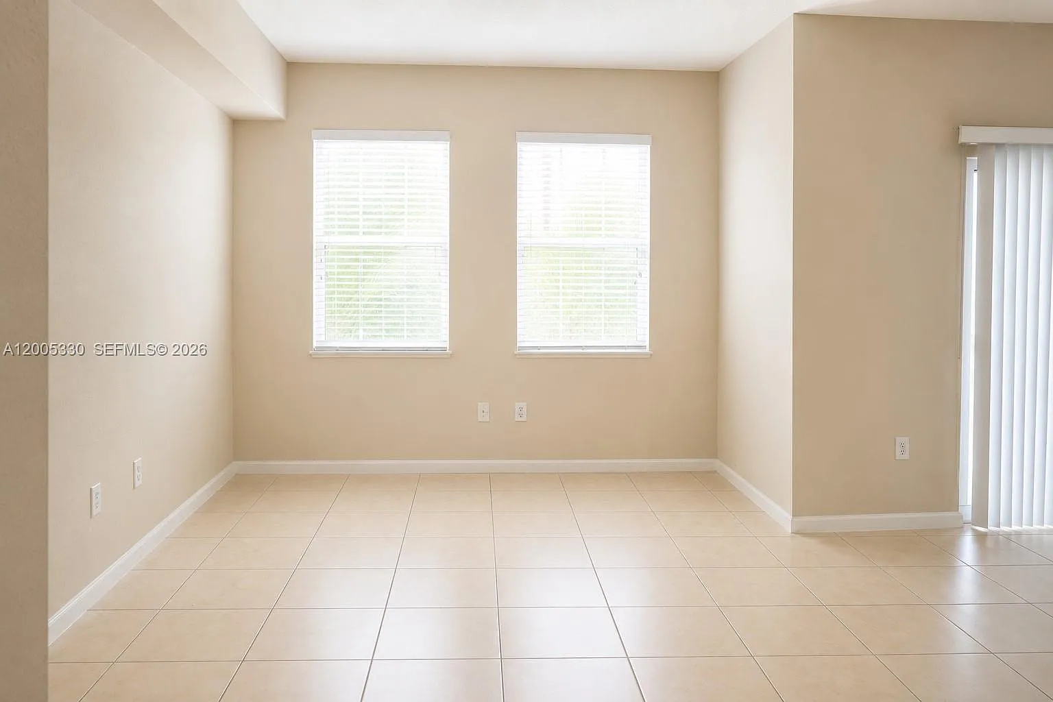 2 bed, 2.5 bath, 1256 sqft, $2,650 — Photo 2