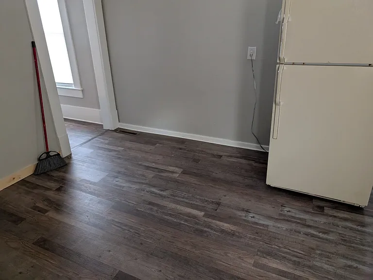 154 S Georgie Ave — Photo 6