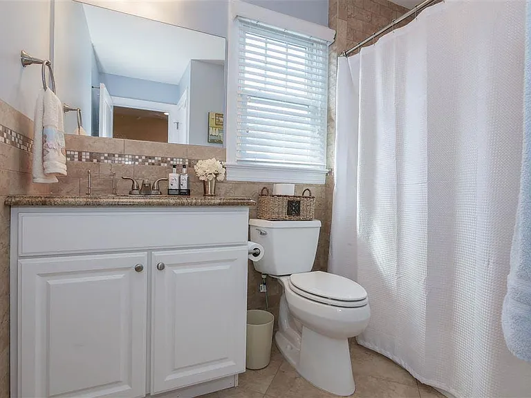 9410 Winchester 6/14th 6/30th Ave #B — Photo 14
