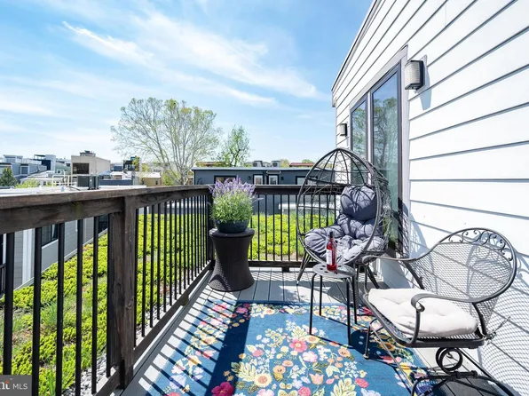 1444 Ogden St NW #302, Washington, DC 20010