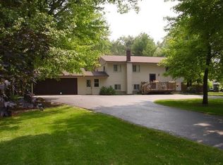 N6516 Lake Dr, Shawano, WI 54166
