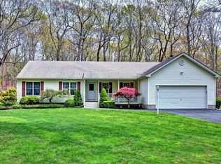 12 Bayberry Rd, Wading River, NY 11792