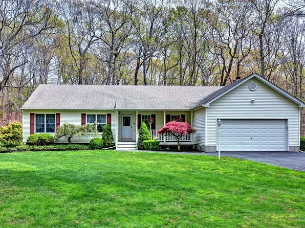 12 Bayberry Road, Wading River, NY 11792