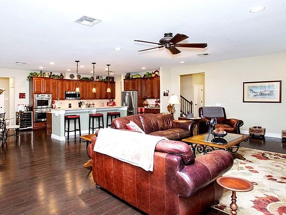 5th image of 15606 Howell Park Ln