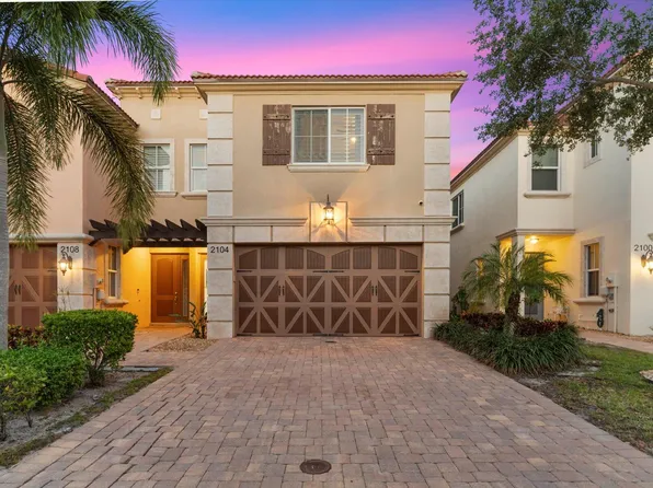 2104 Sabal Tree Court, West Palm Beach, FL 33411