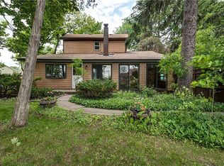 6732 Buckley Rd, North Syracuse, NY 13212