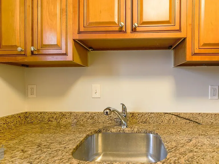 2103 Suitland Ter SE #201 — Photo 9