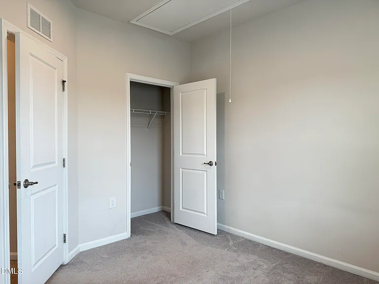 946 Channing Park Cir — Photo 29