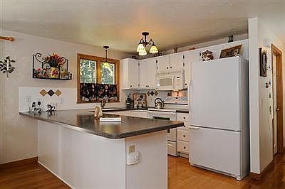 5th image of 28 Percival Drive