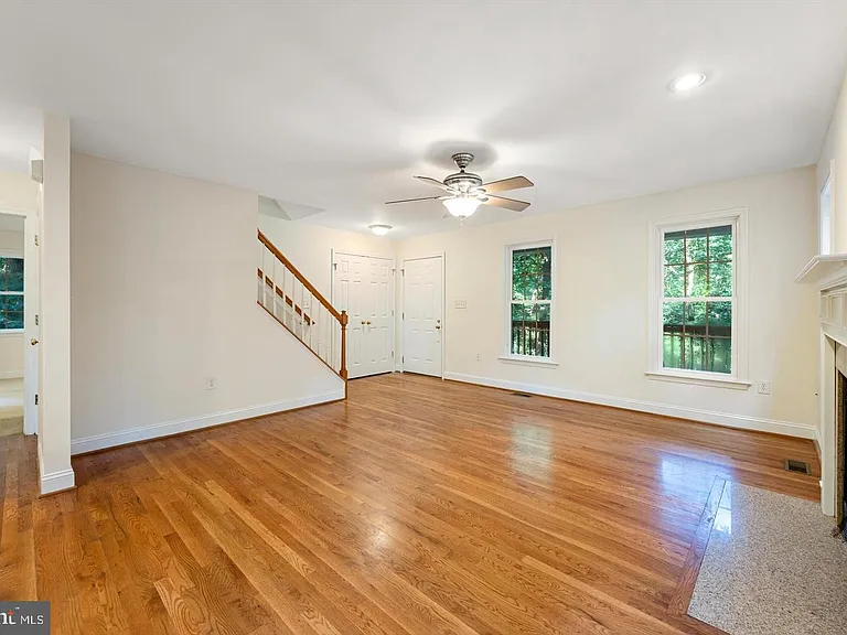 175 Easy Hollow Rd — Photo 5