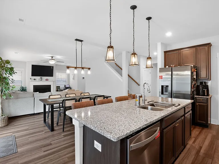 333 Pewter Cir — Photo 16