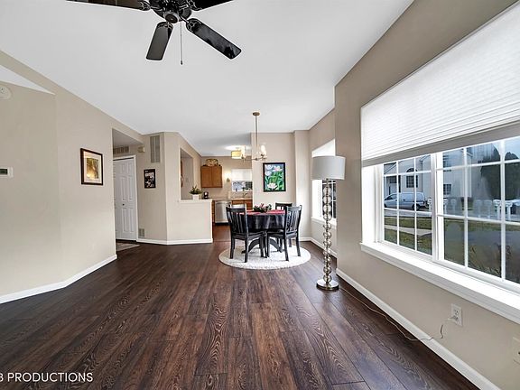 5th image of 3001 Columbine Cir