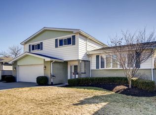 2121 Manor Ln, Park Ridge, IL 60068