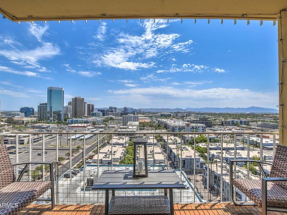 5th image of 207 W CLARENDON Avenue #14A