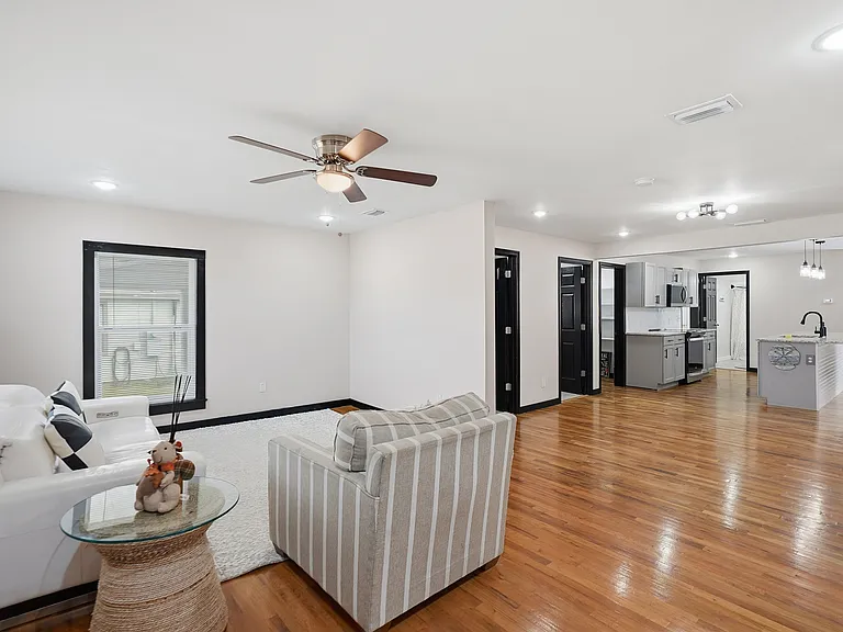 1808 Chestnut Ave — Photo 8