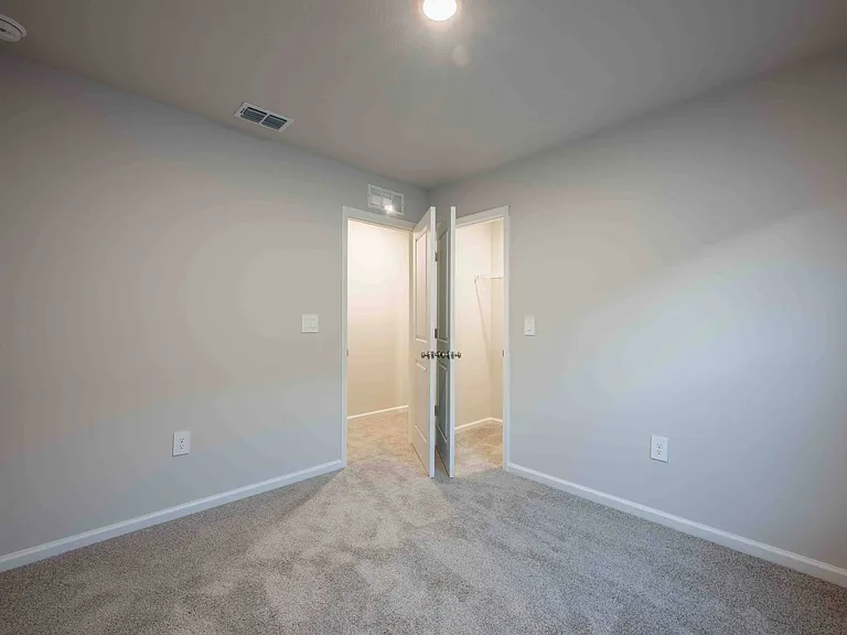 850 Hartshill Pl — Photo 15