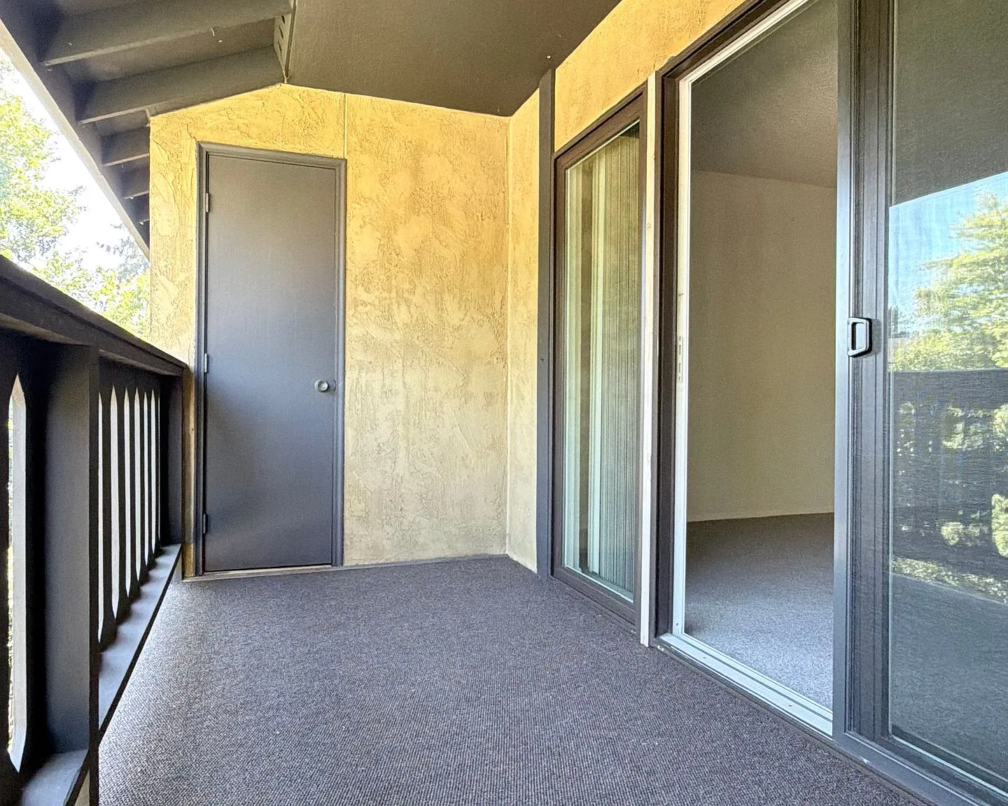 Sheffield Apartments — Photo 4