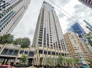 761 Bay St #1213, Toronto, ON M5G 2R2