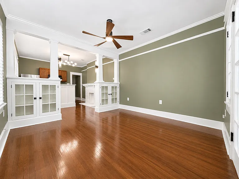 2628 Magazine St — Photo 1