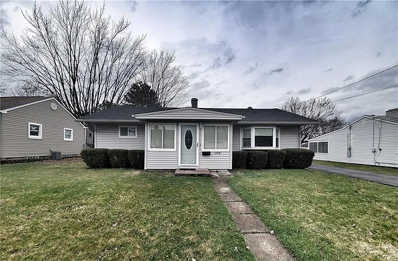 1208 Maine Ave photo 1