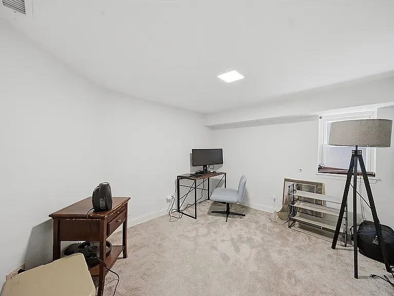 1532 W Oakdale Ave #1 — Photo 14