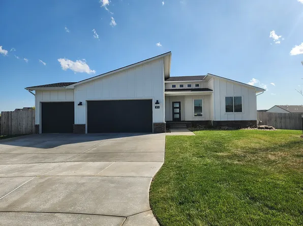 971 W Long Path Cir, Goddard, KS 67052