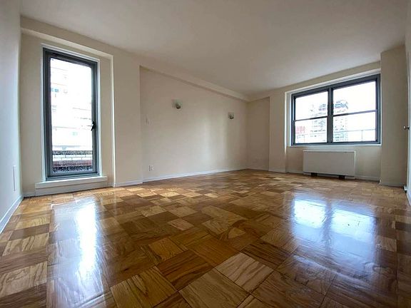 5th image of 250 E 63rd St #1903