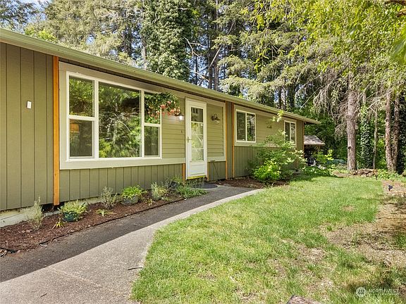 4th image of 9639 Glory Drive SE