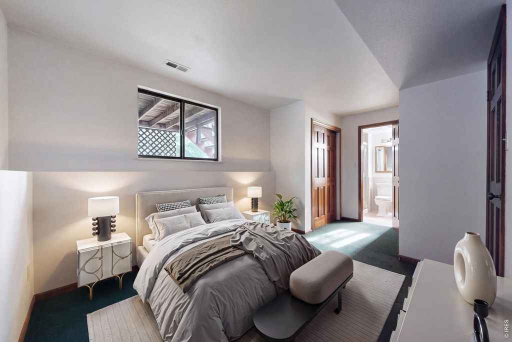 2236 Ouray Ct