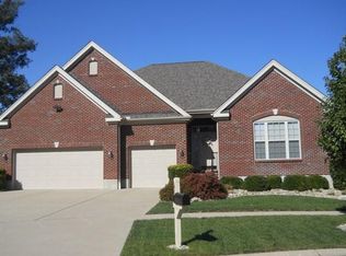 686 Hentron Ct, Hamilton Twp, OH 45039