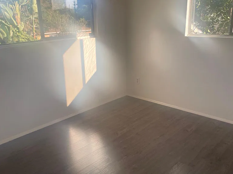 12835 Burbank Blvd #3 — Photo 6