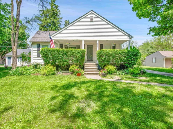 8227 Janis St, Shelby Township, MI 48317