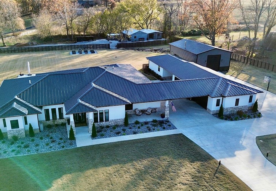 1st image of 3164 Ozark Acres Dr