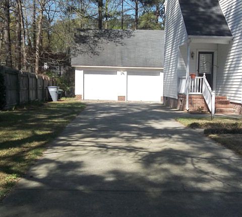 3rd image of 108 Opossum Trot Ct