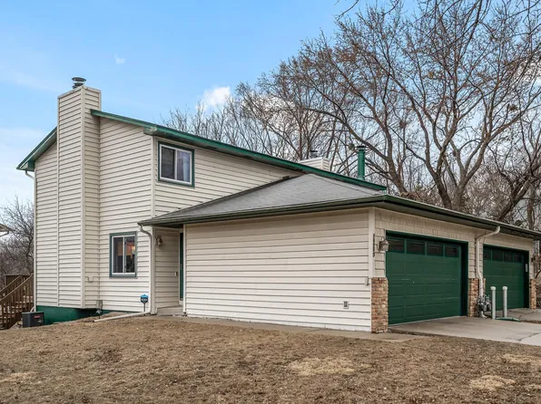 16795 Terrey Pine Dr, Eden Prairie, MN 55347