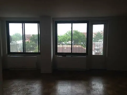 Rented by Giaps Realty Group LLC | media 10